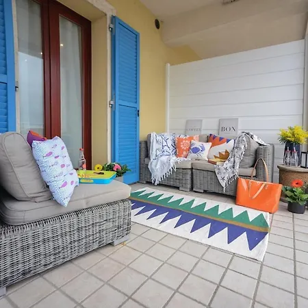 L'isola Di Vittoria * ポルト・レカナーティ